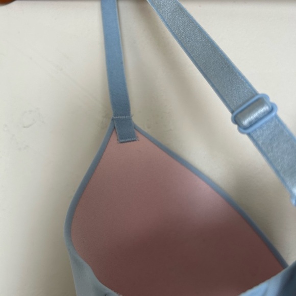 Victoria secret t-shirt lightly lined ireless bra - Picture 5 of 6